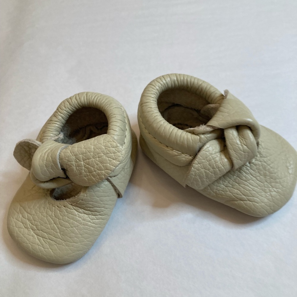 Freshly Picked knotted bow moccasin